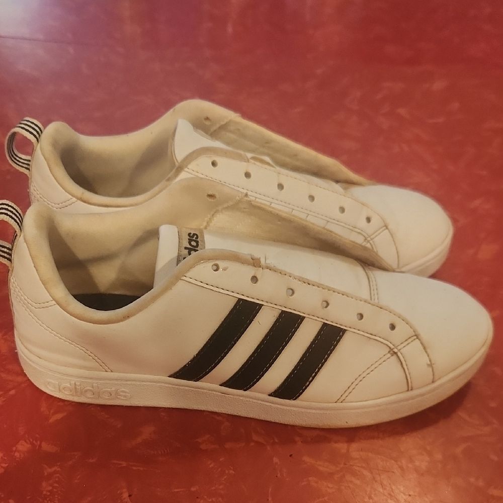 Adidas Men's White and Black Sneakers